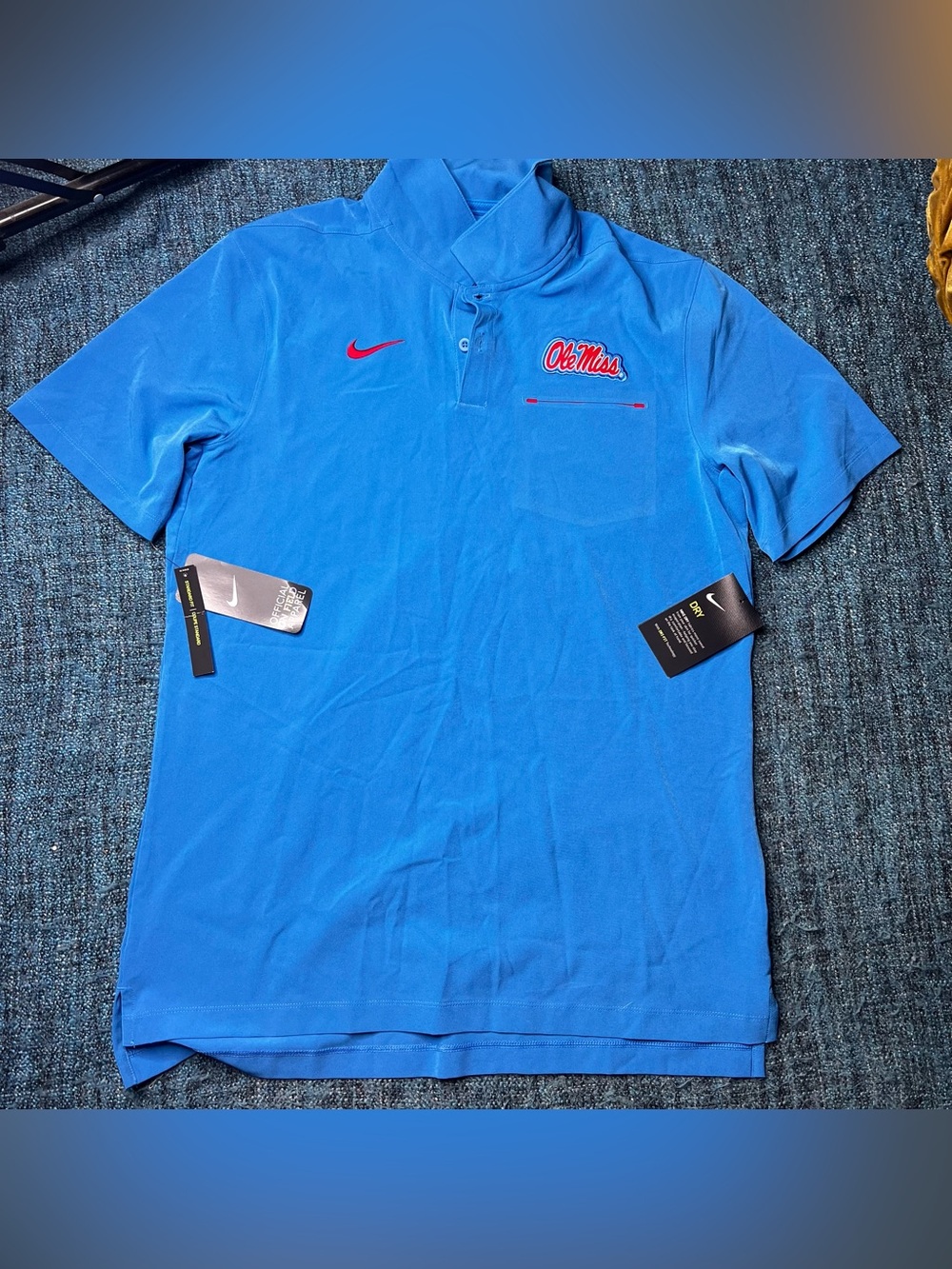 Nike Ole Miss Rebels Woven Polo in Powder Blue On Field Apparel Men's Mediun NWT